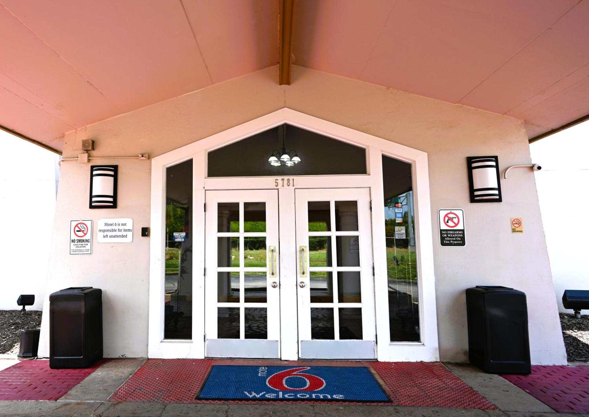 Motel 6-Hazelwood, MO photo 2
