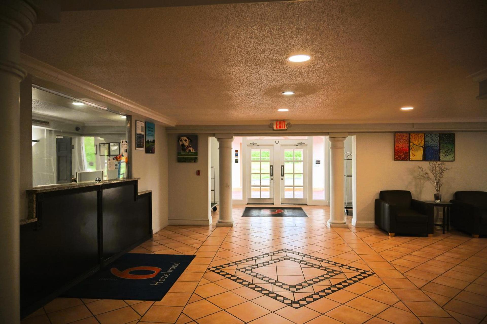 Motel 6-Hazelwood, MO photo 12