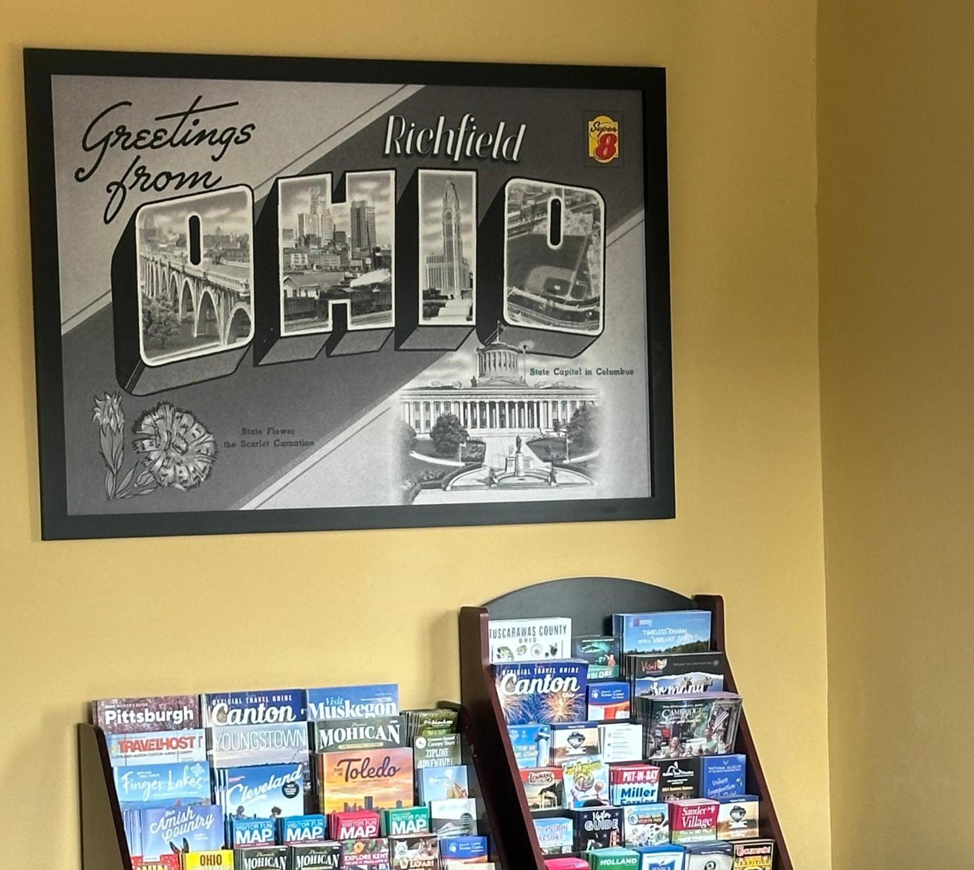 Super 8 by Wyndham Richfield Cleveland photo 18