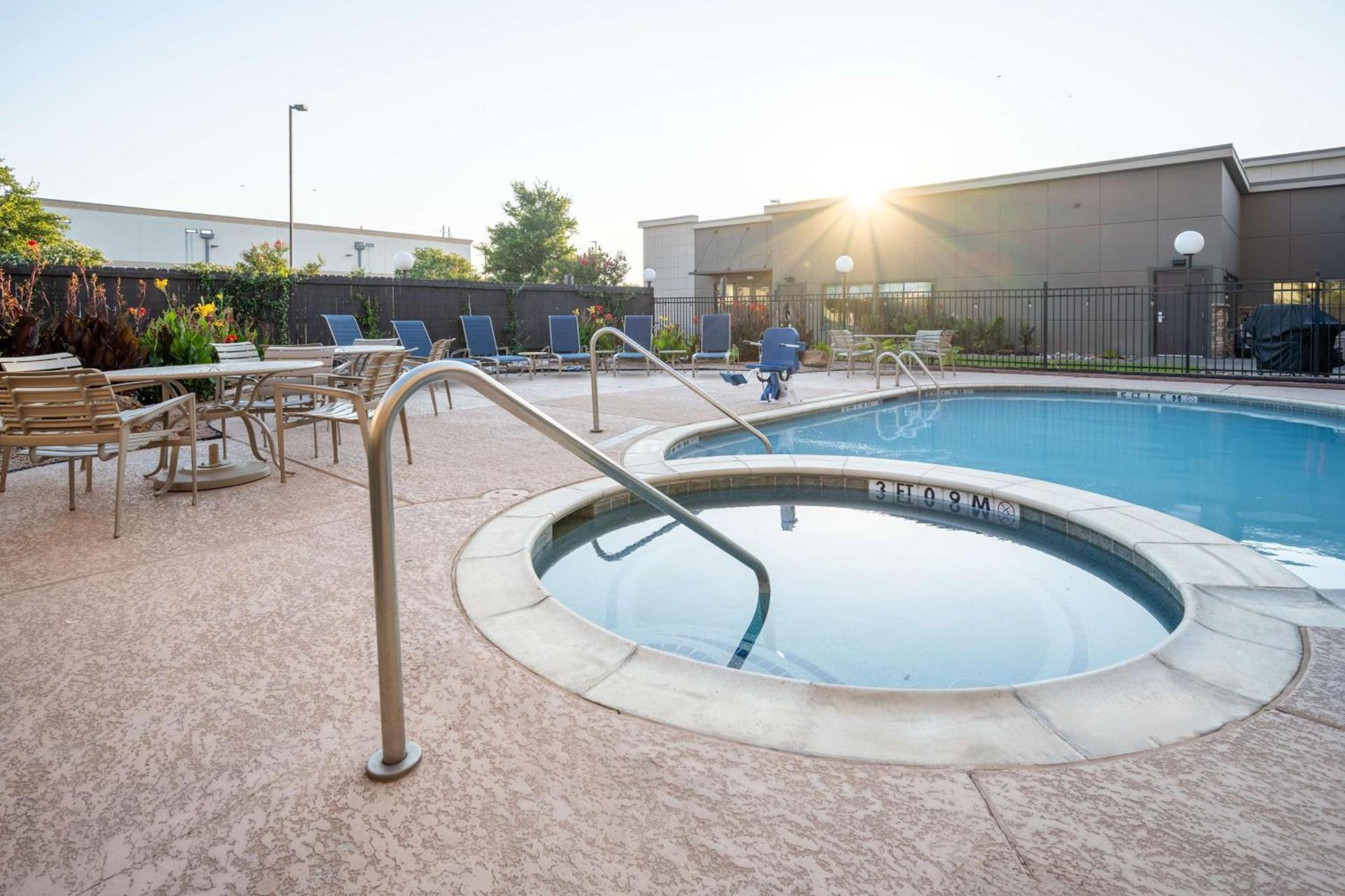 Best Western Premier Bryan College Station photo 6