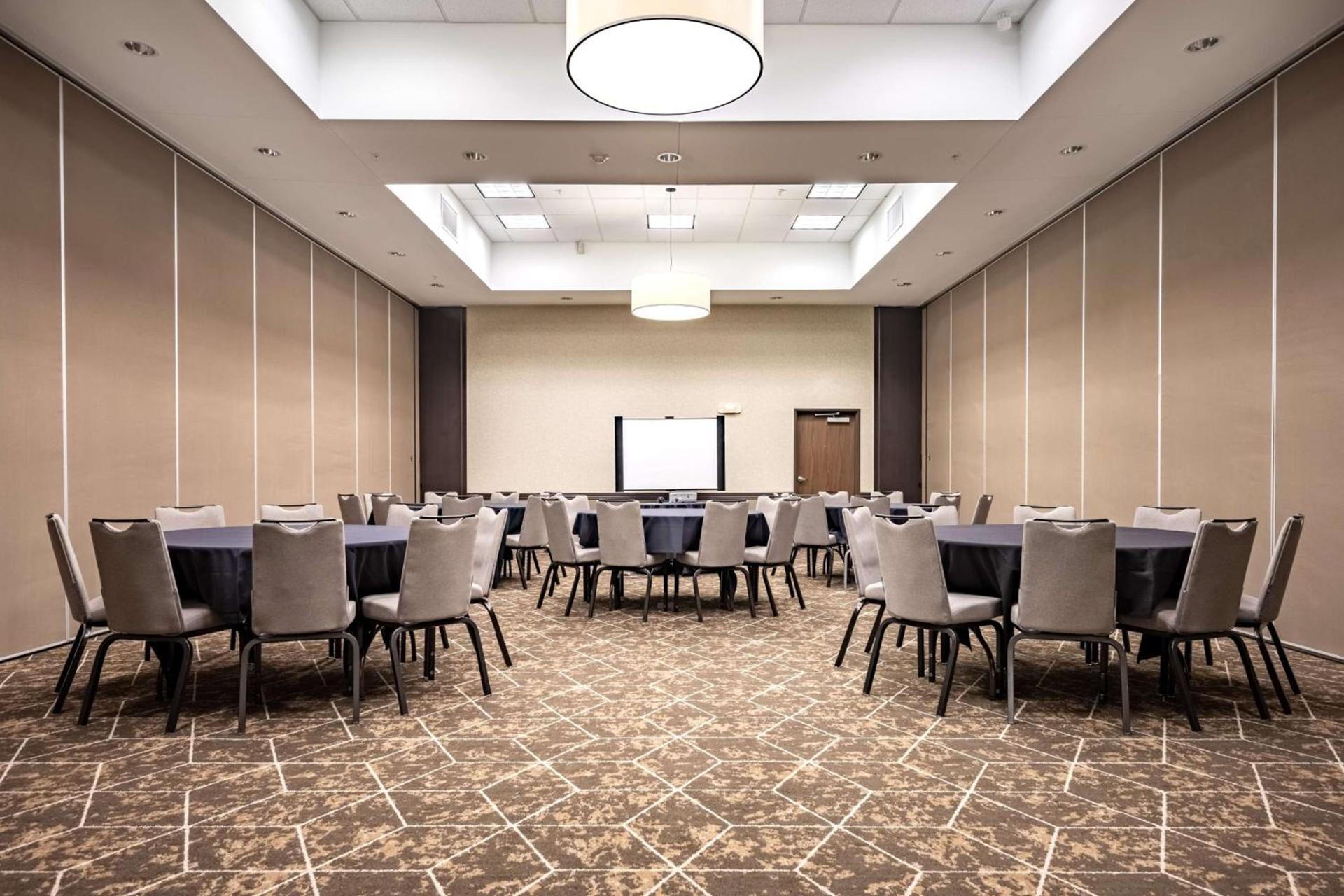 Best Western Premier Bryan College Station photo 39