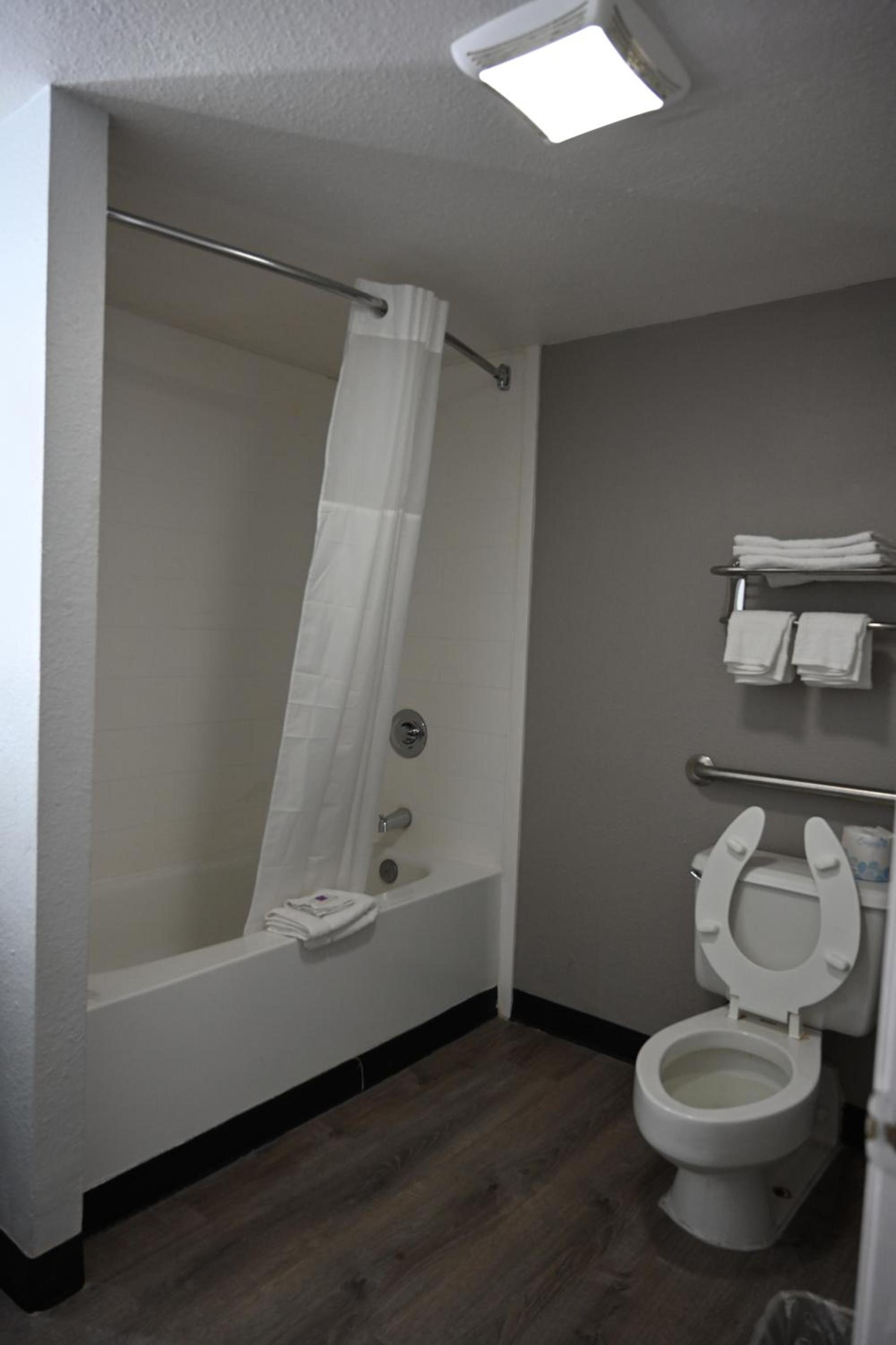 Motel 6-Hazelwood, MO photo 41