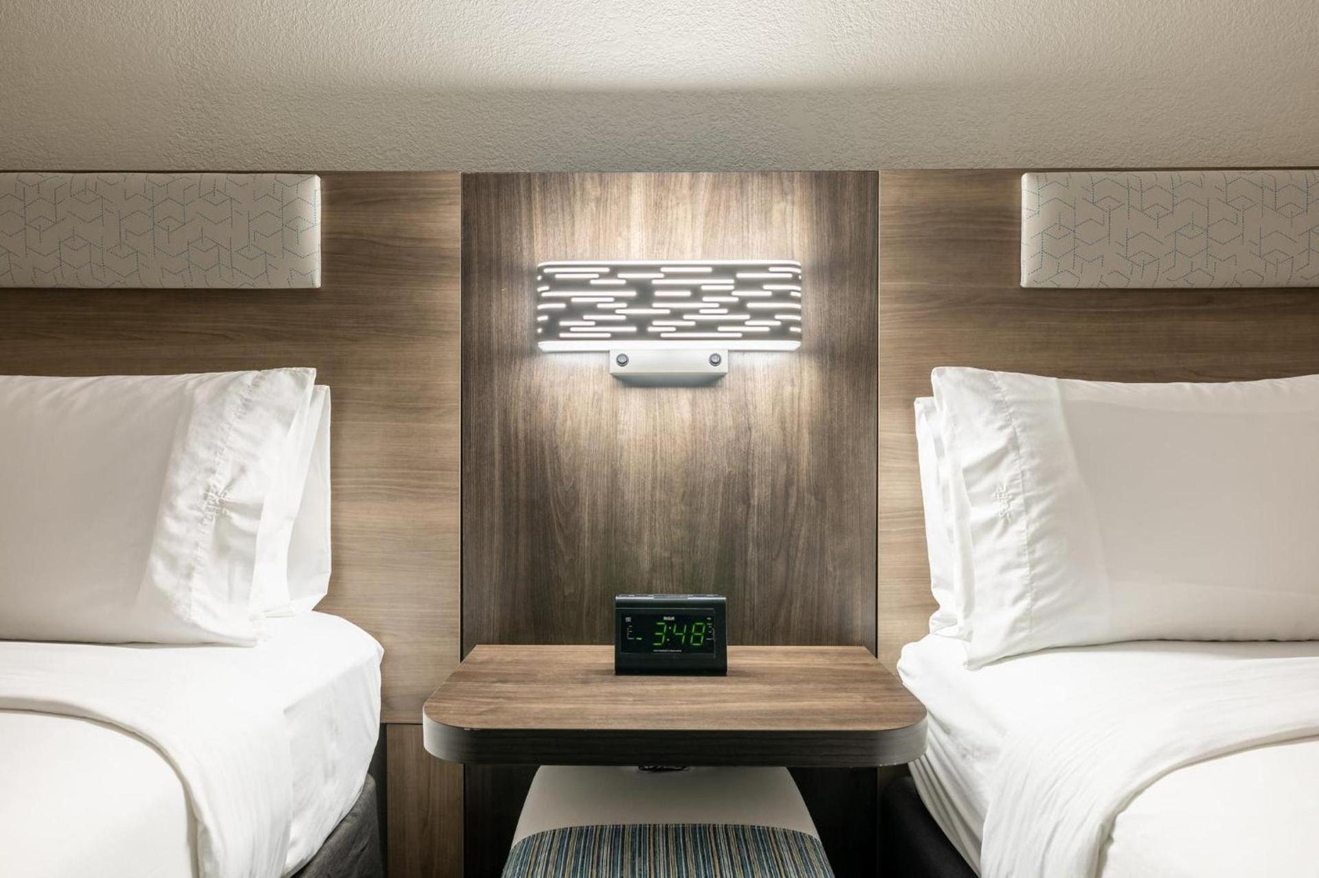 Holiday Inn Express Van Nuys by IHG photo 26