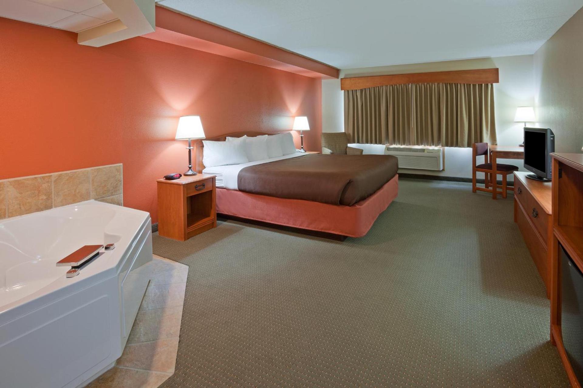 AmericInn by Wyndham Wetmore Munising photo 17