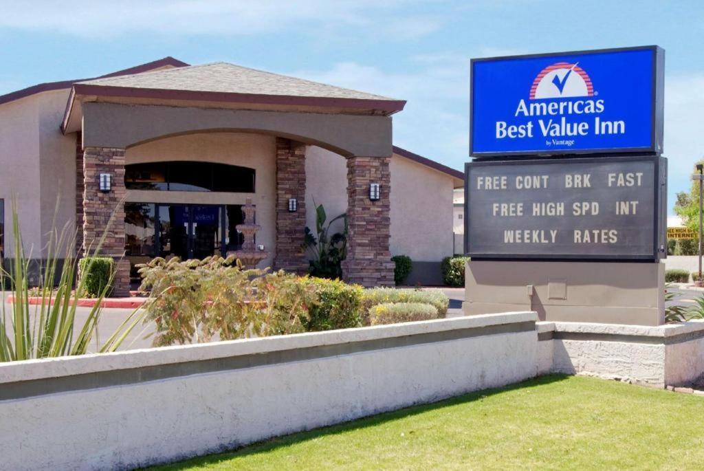 Americas Best Value Inn - Phoenix, AZ photo 1