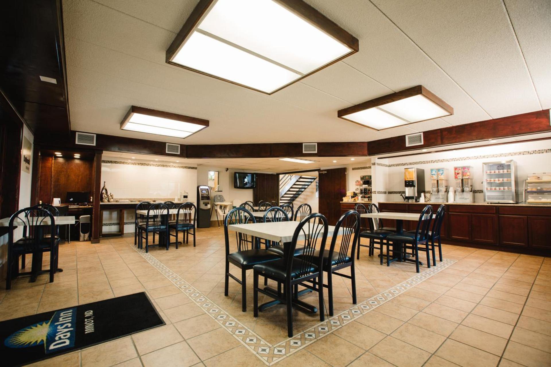 Days Inn by Wyndham Minot photo 28