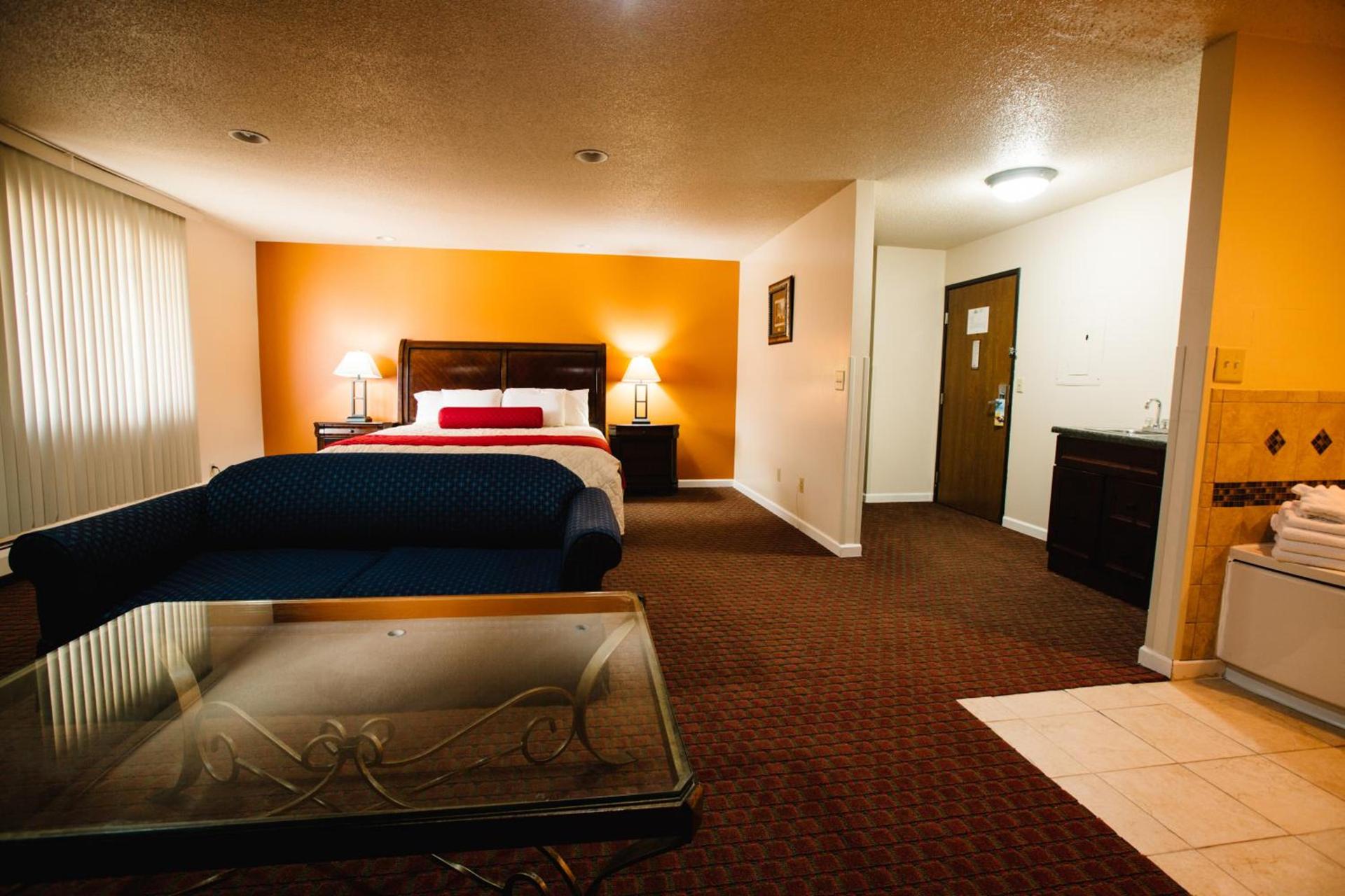 Days Inn by Wyndham Minot photo 23