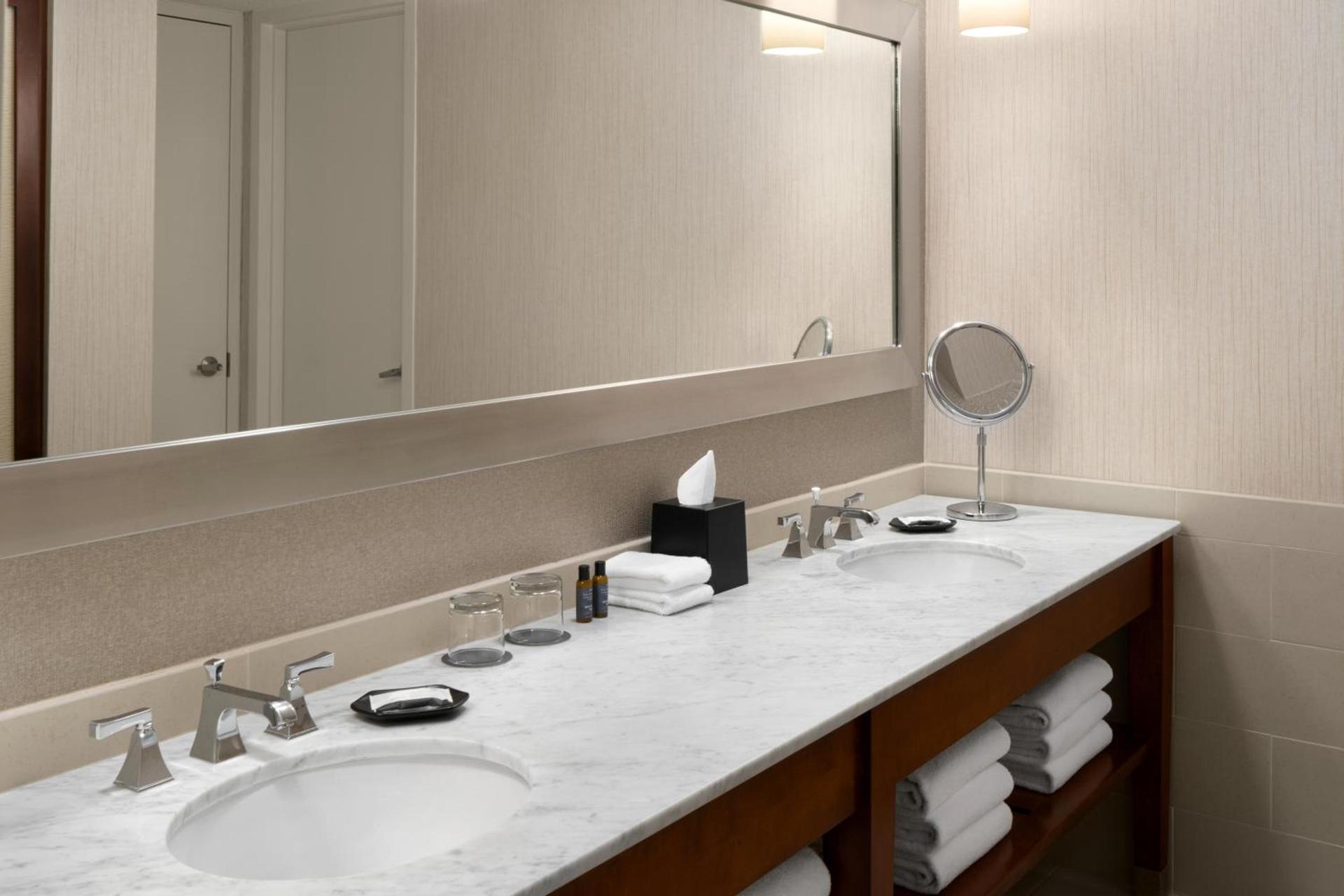 The Westin Chicago Northwest photo 3