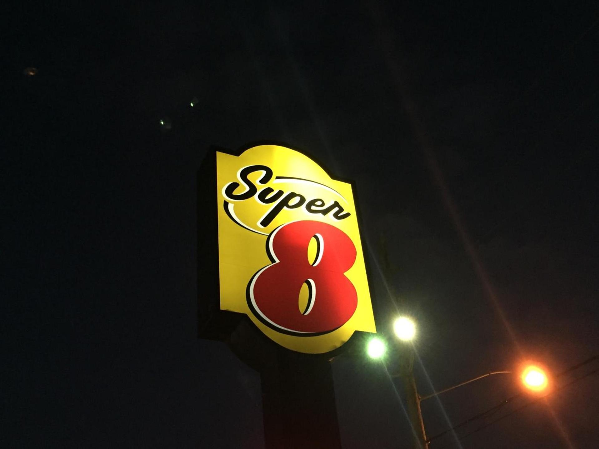 Super 8 by Wyndham Ft Walton Beach photo 32