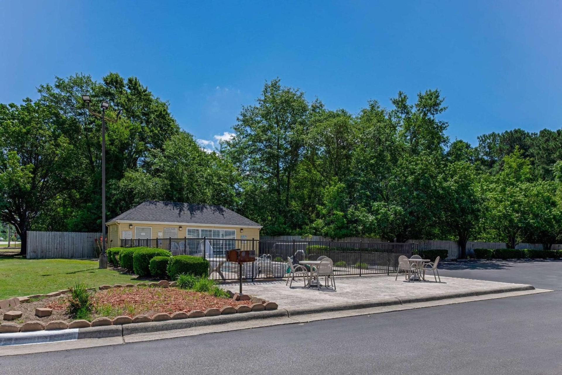 Quality Inn Laurinburg photo 15