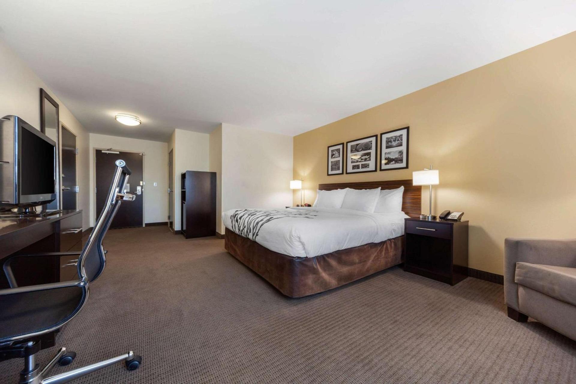 Sleep Inn & Suites Bismarck I-94 photo 10