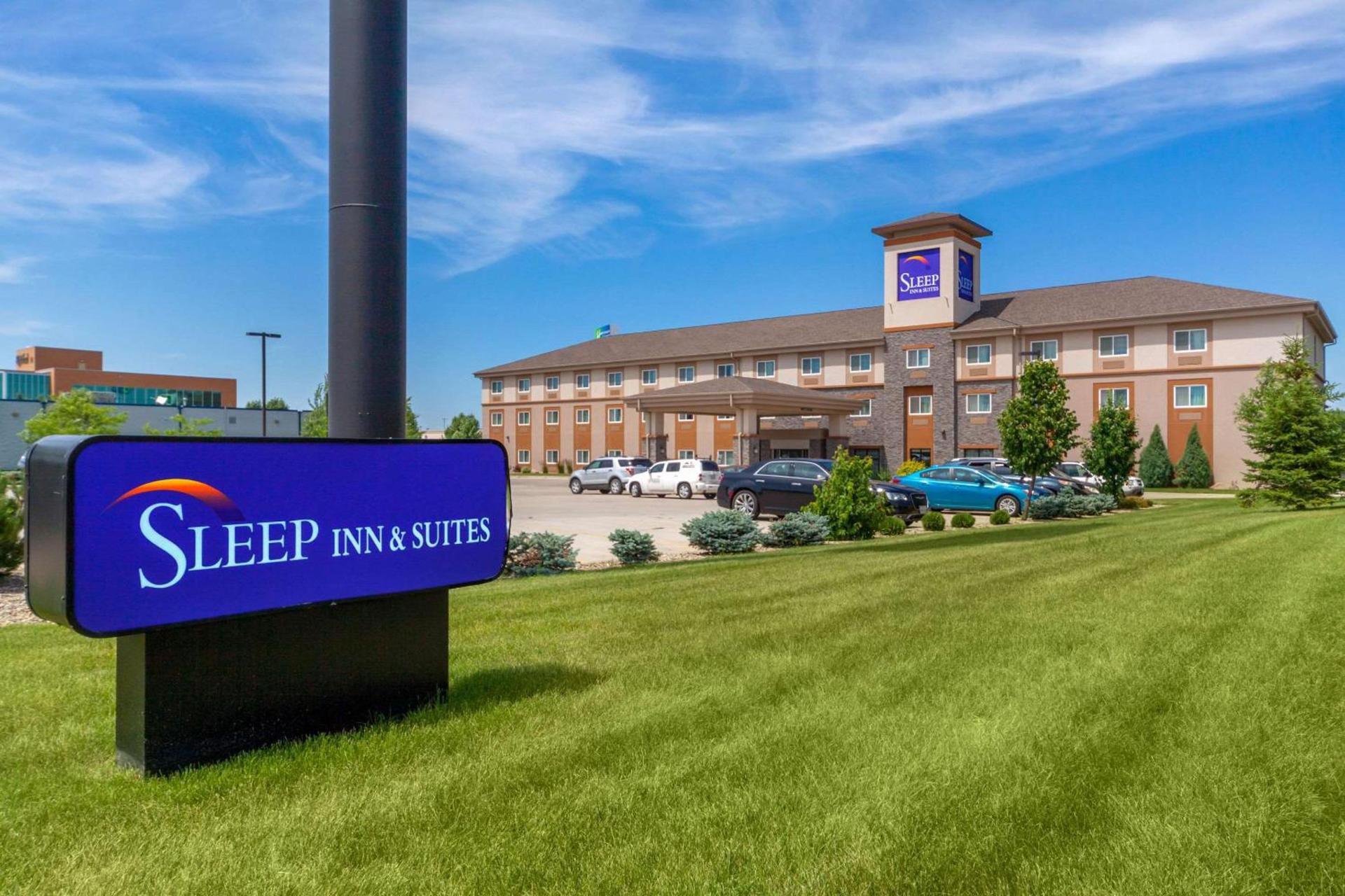 Sleep Inn & Suites Bismarck I-94 photo 2