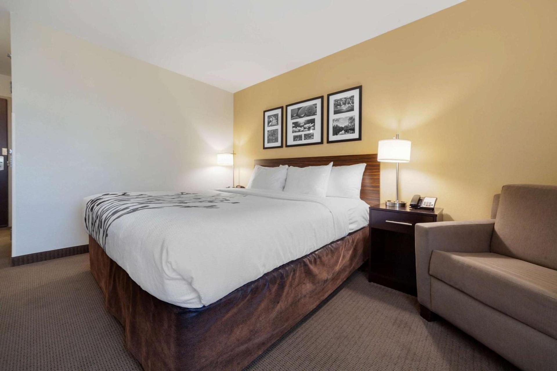 Sleep Inn & Suites Bismarck I-94 photo 17