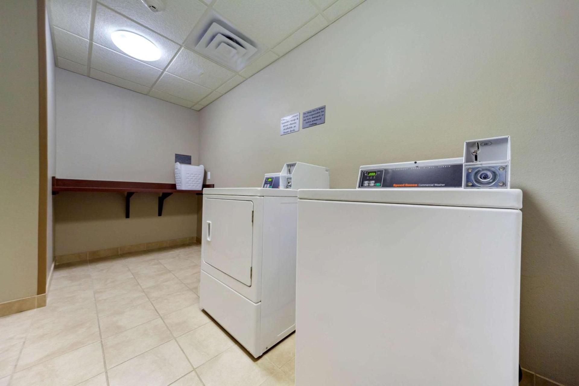 Sleep Inn & Suites Bismarck I-94 photo 39