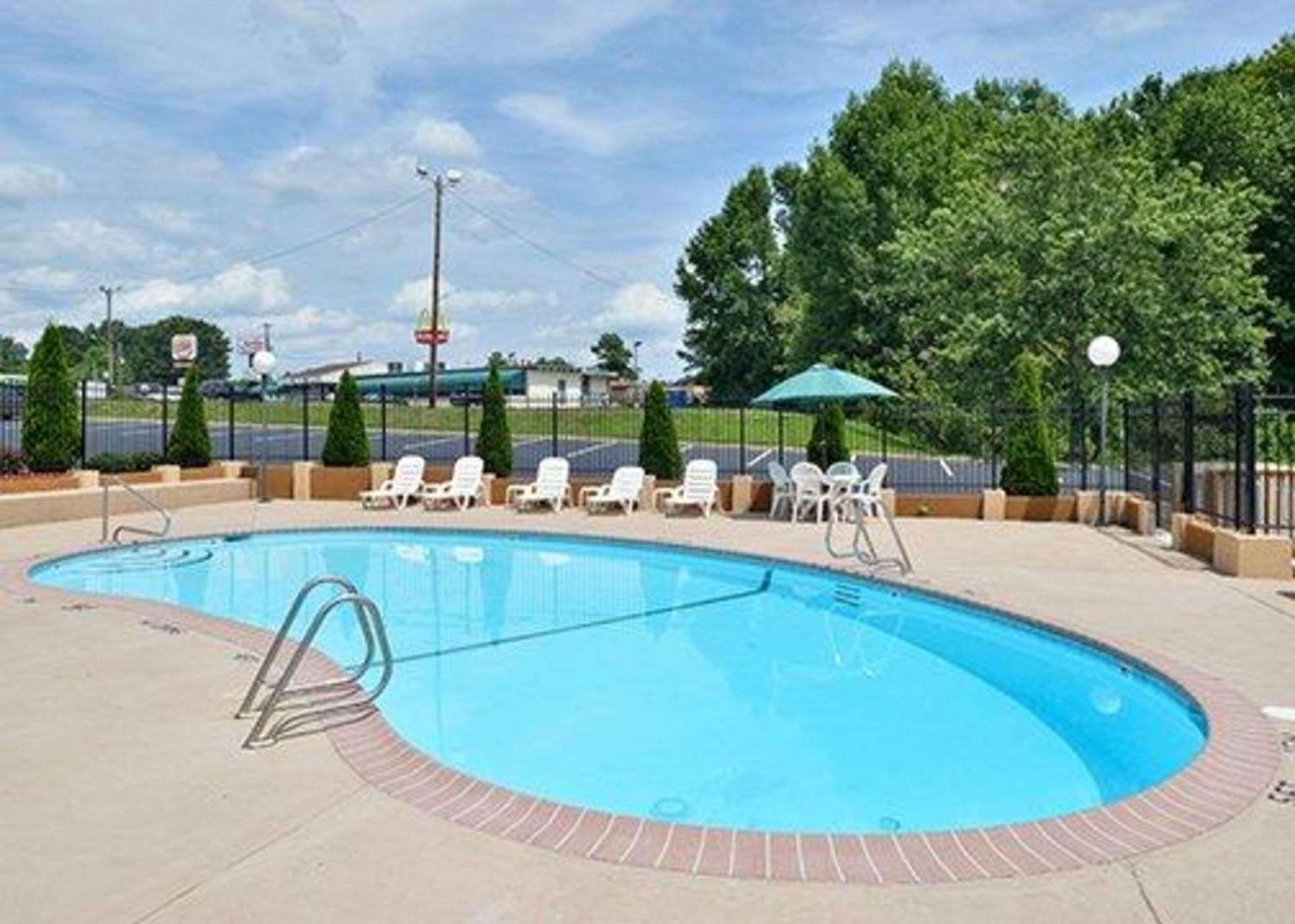 Quality Inn Asheboro South photo 25