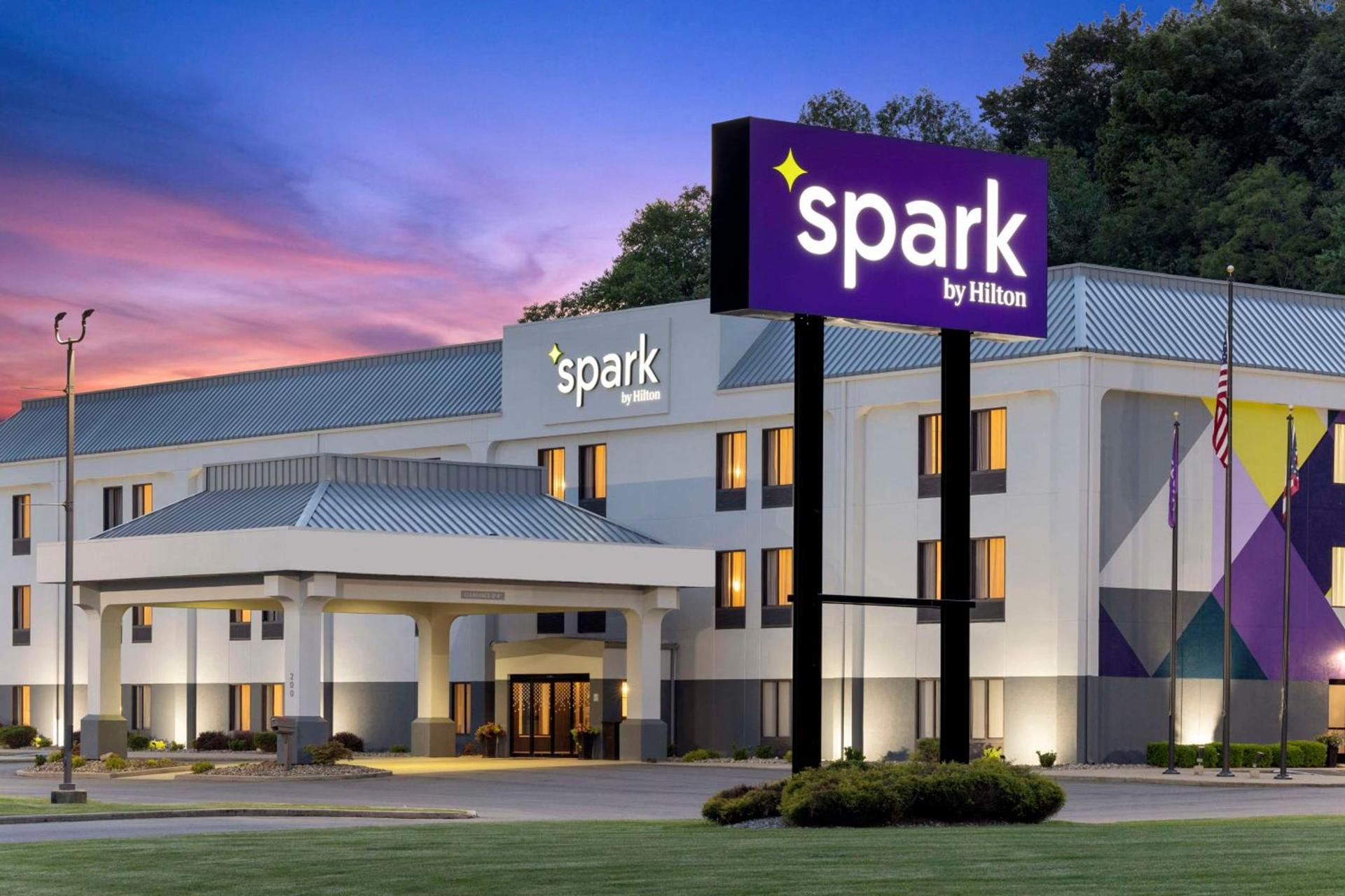 Spark By Hilton Newcomerstown photo 2