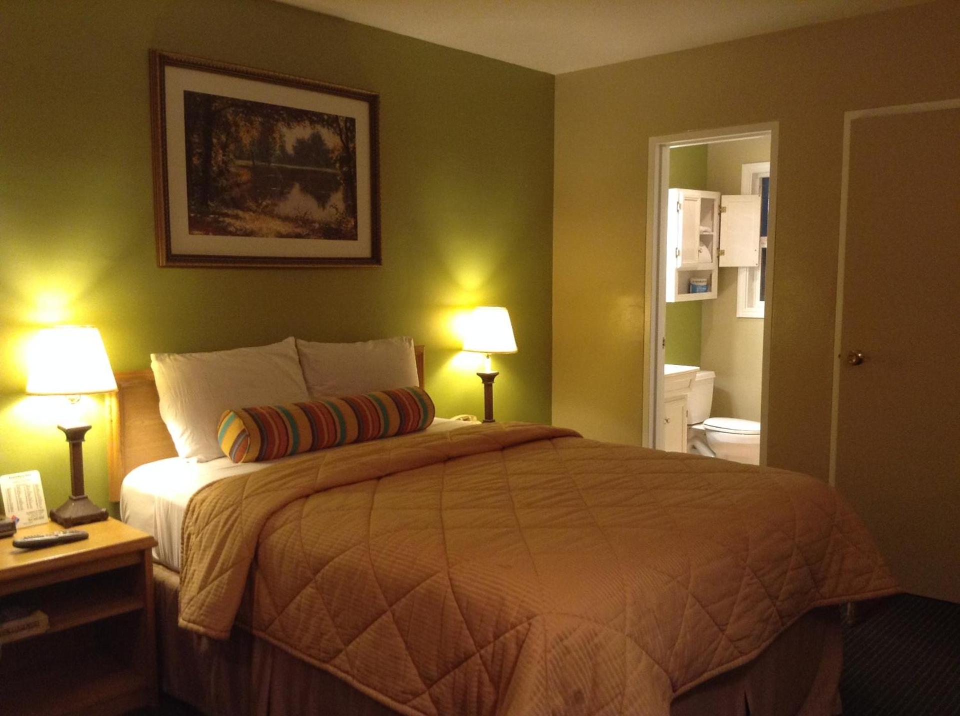 Travelers Inn Eugene University photo 18