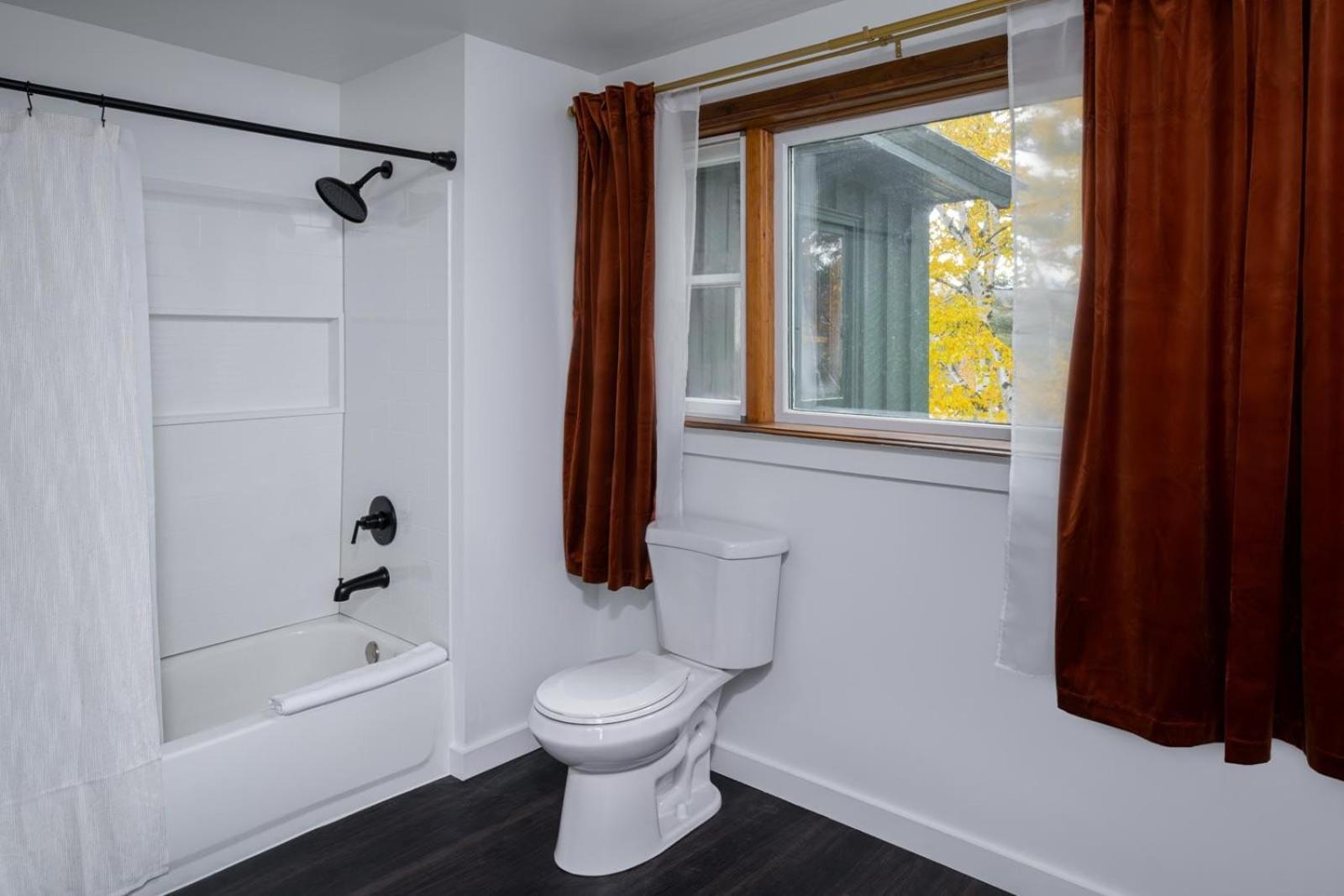 Town House Lodge photo 24