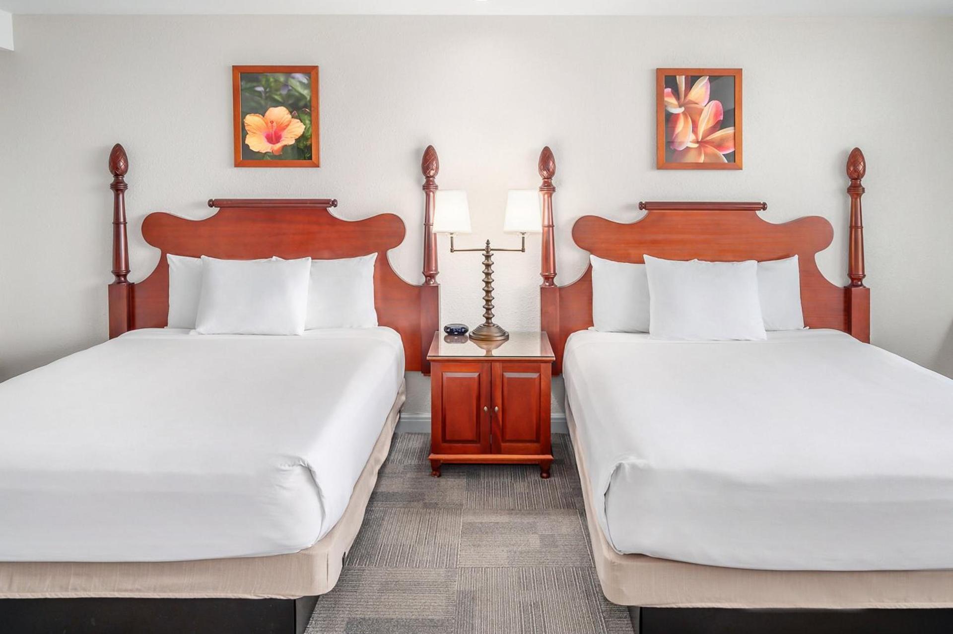 Maui Beach Hotel photo 31