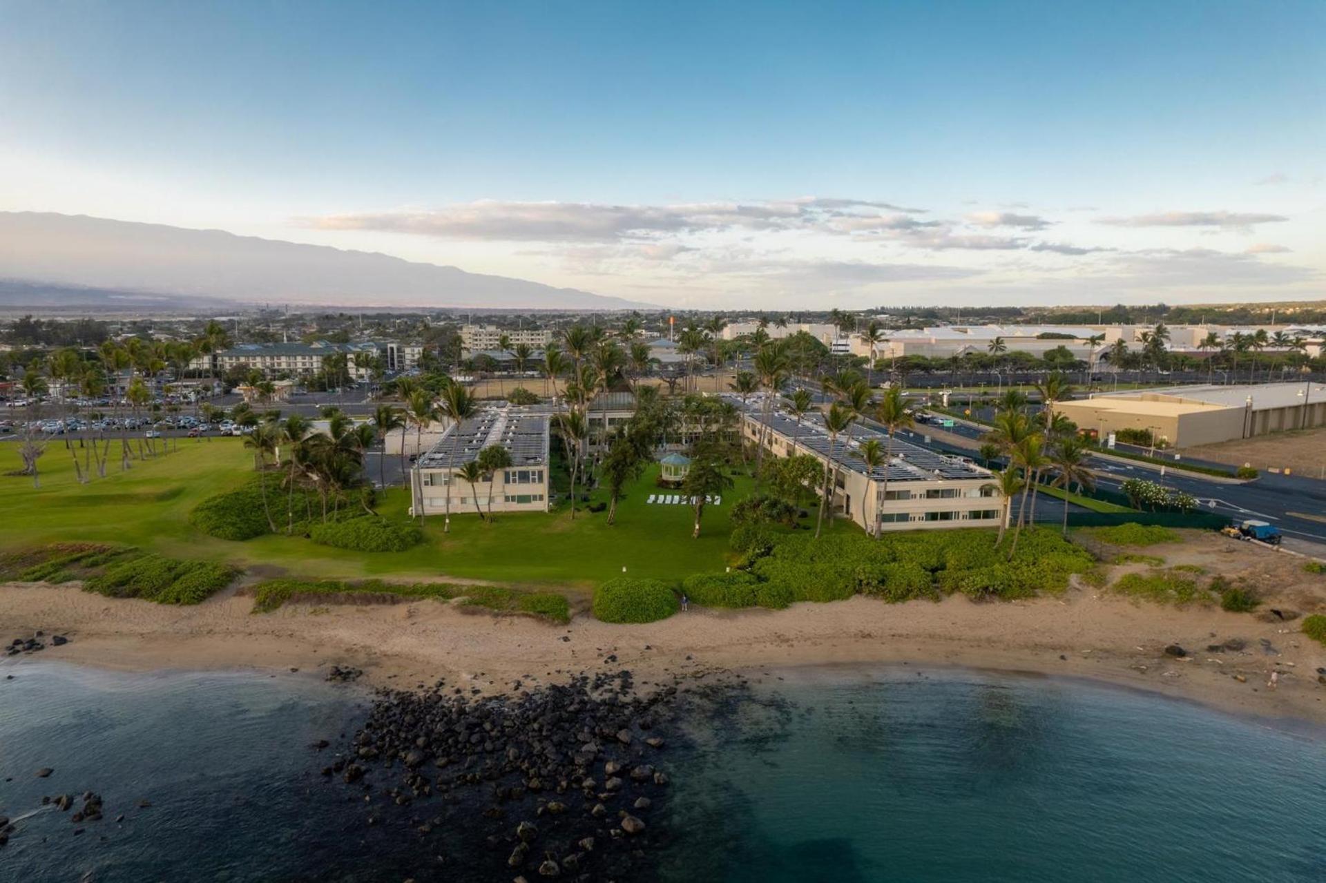 Maui Beach Hotel photo 49