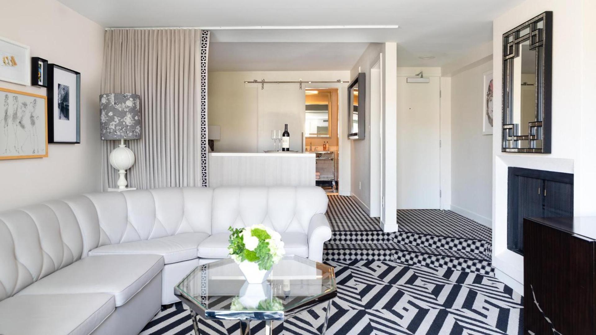 Chamberlain West Hollywood photo 13