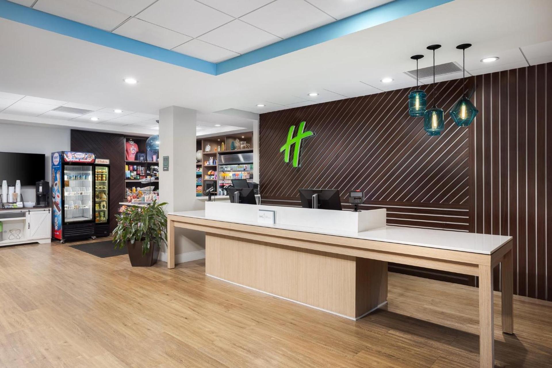 Holiday Inn Resort Oceanfront at Surfside Beach by IHG photo 31
