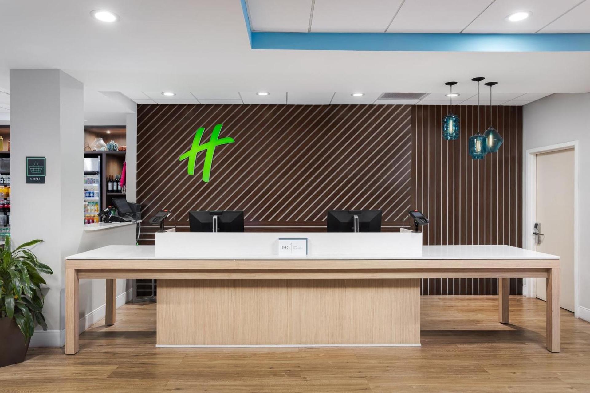 Holiday Inn Resort Oceanfront at Surfside Beach by IHG photo 32