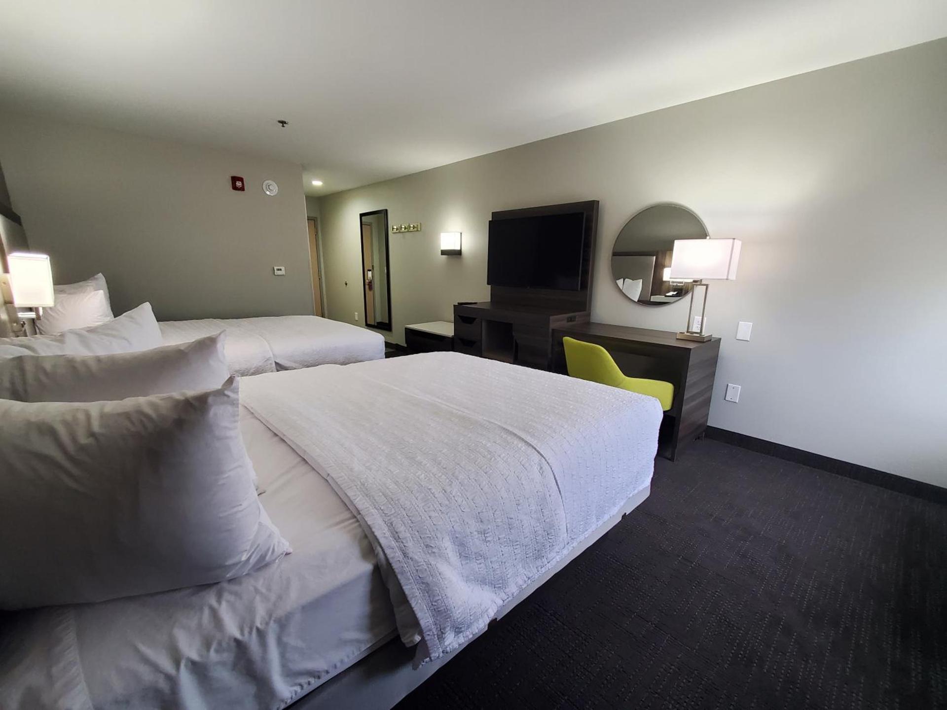 Hampton Inn Olathe photo 22