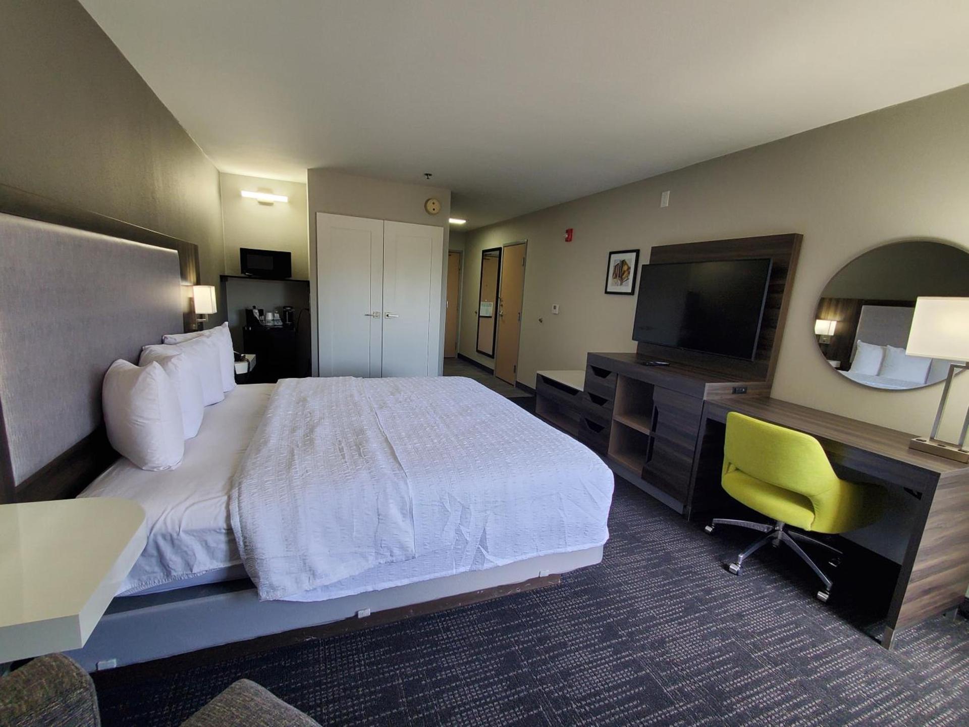 Hampton Inn Olathe photo 27