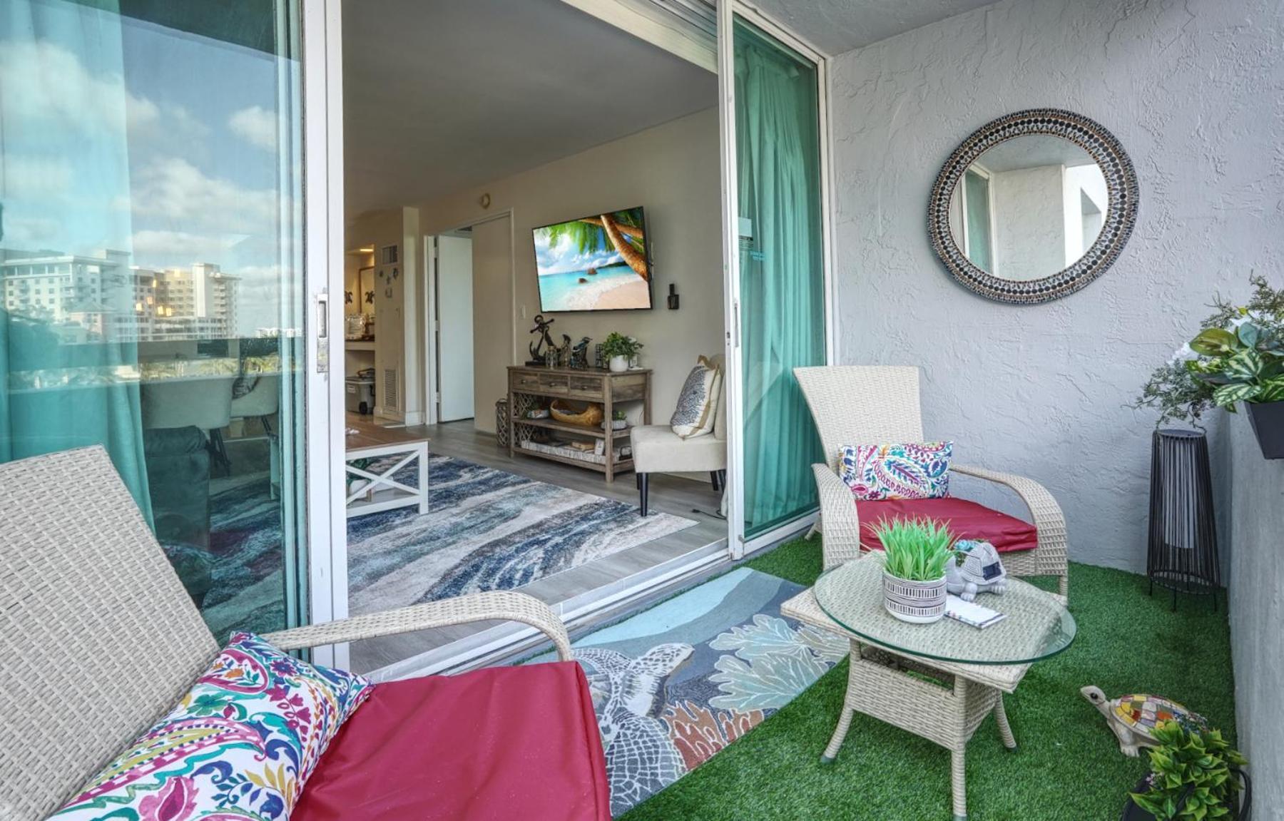 GalleryOne Doubletree Hilton GC Turtle Cove photo 6