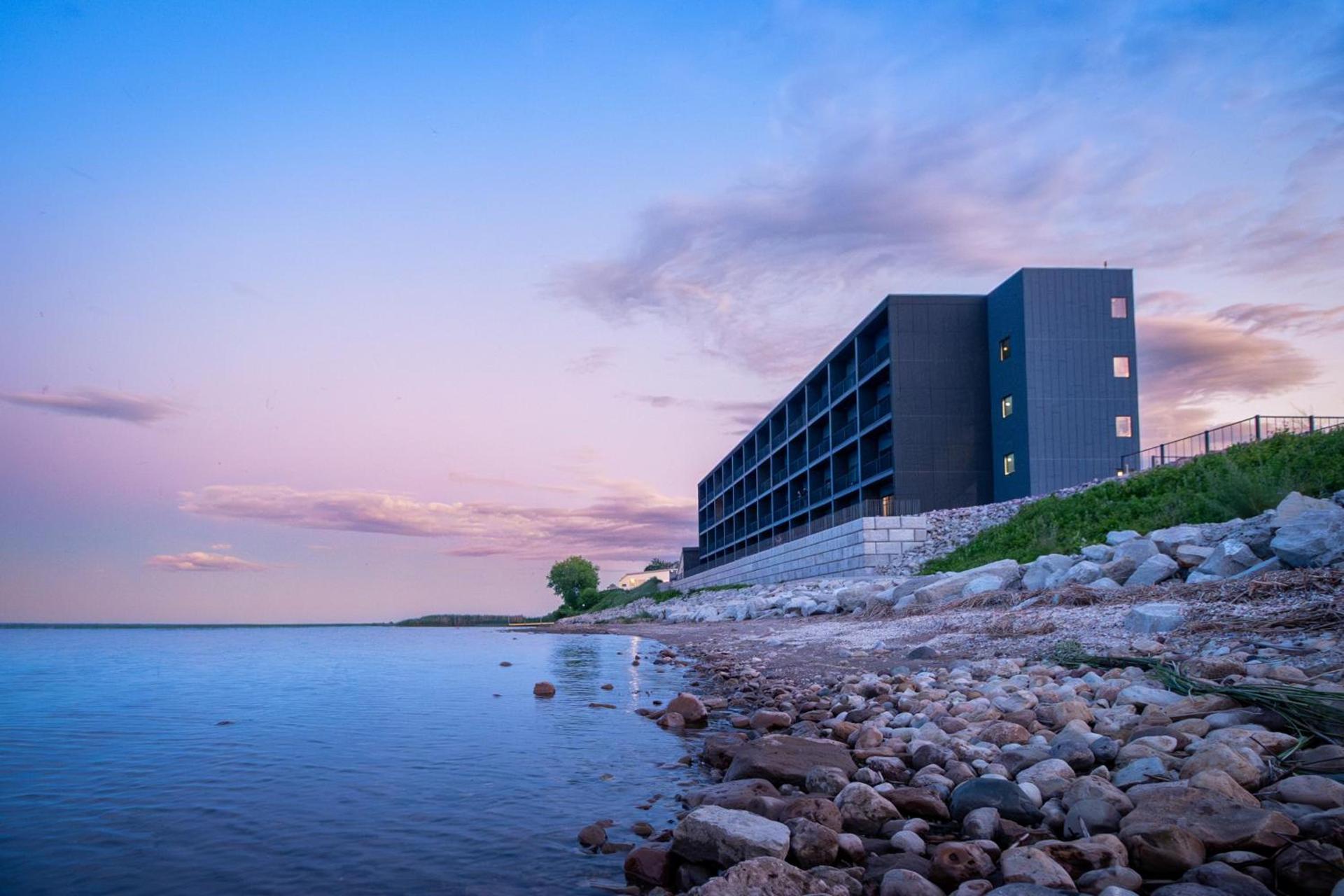 Terrace Bay Hotel - Lakefront photo 40