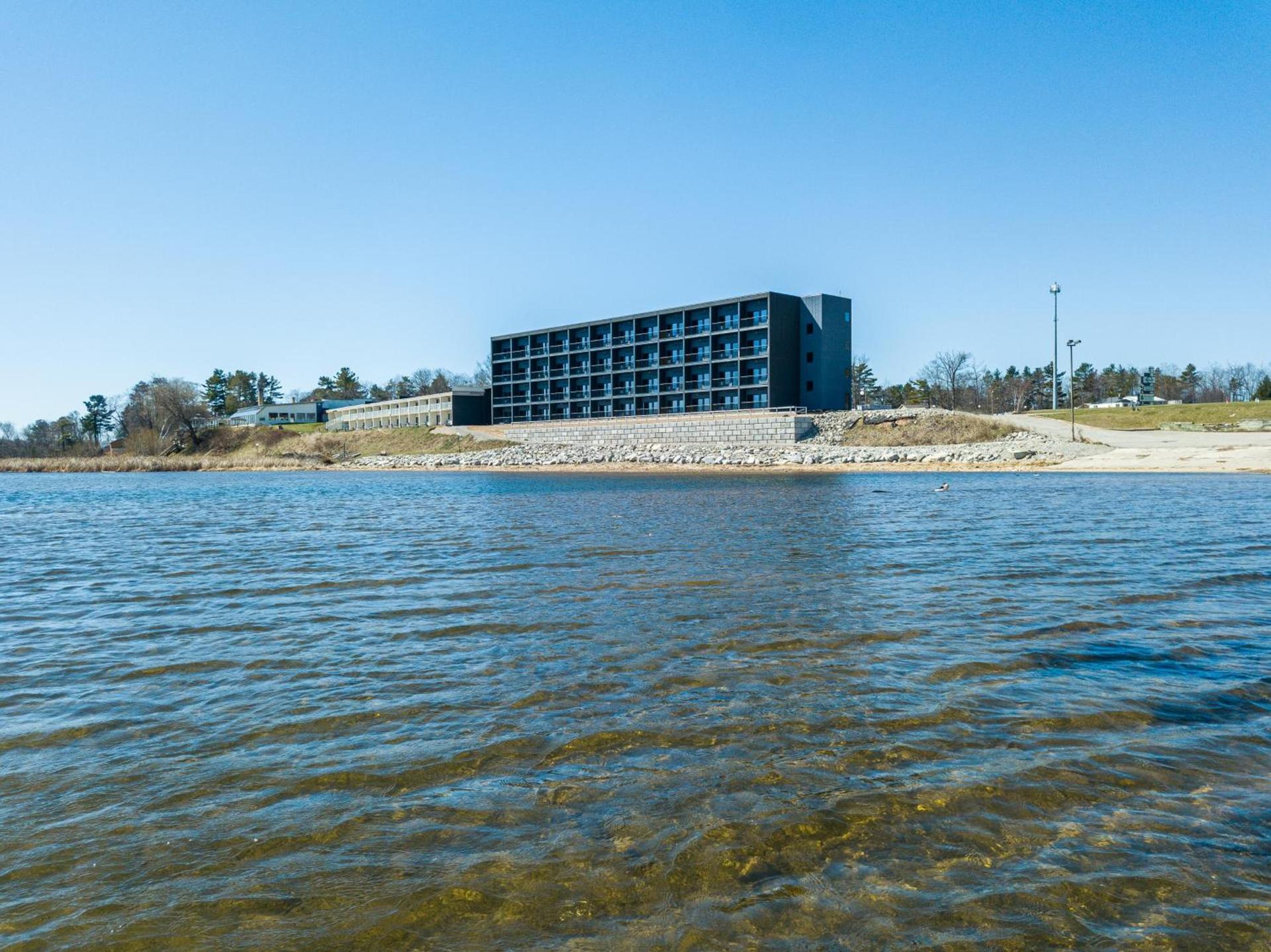 Terrace Bay Hotel - Lakefront photo 44