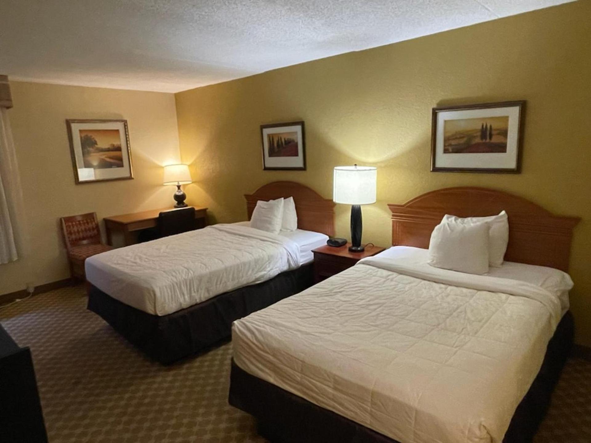 Quality Inn & Suites photo 40