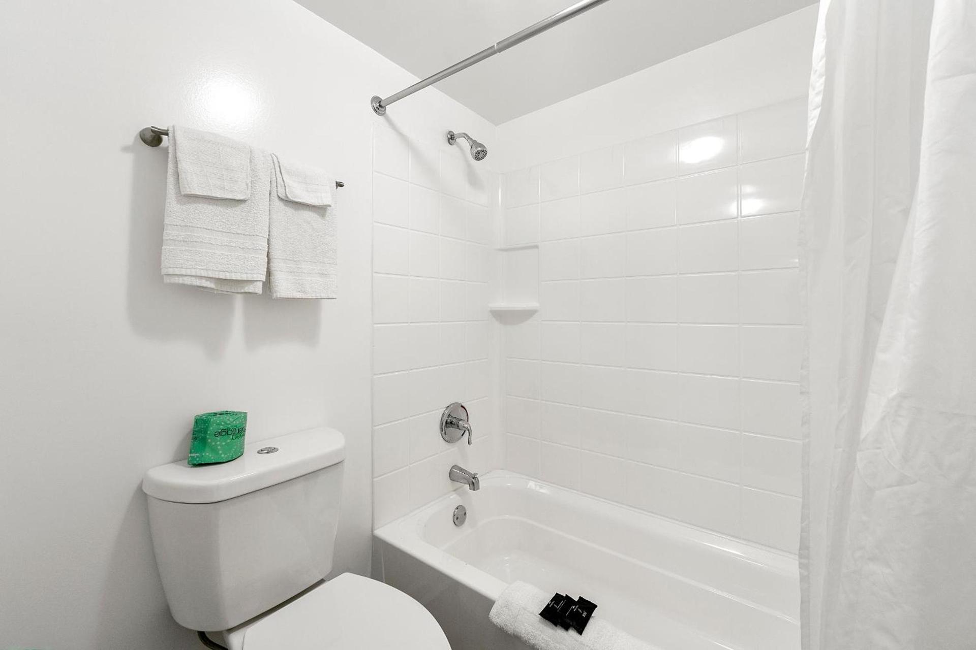 Budgetel Inn and Suites photo 2