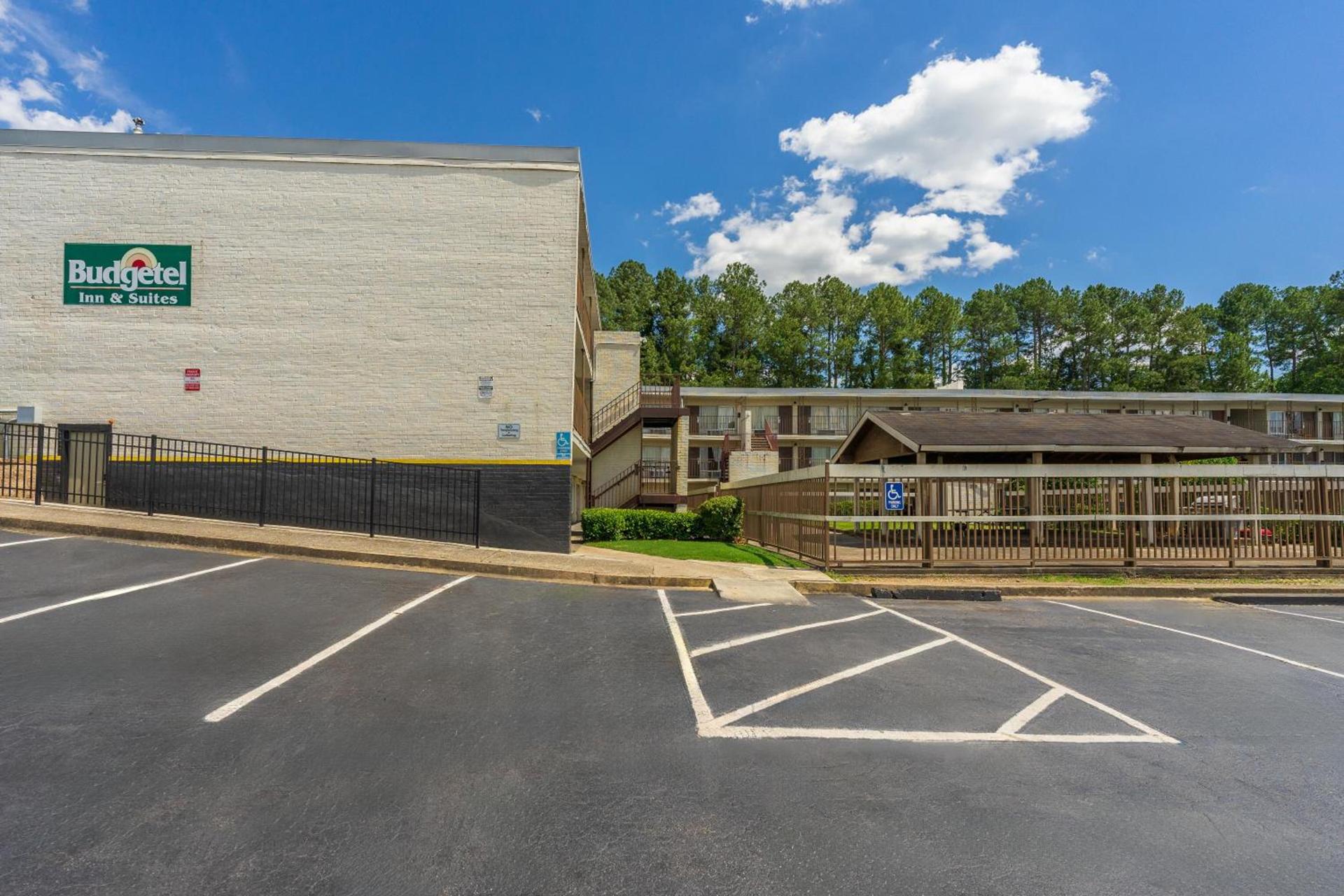 Budgetel Inn and Suites photo 17