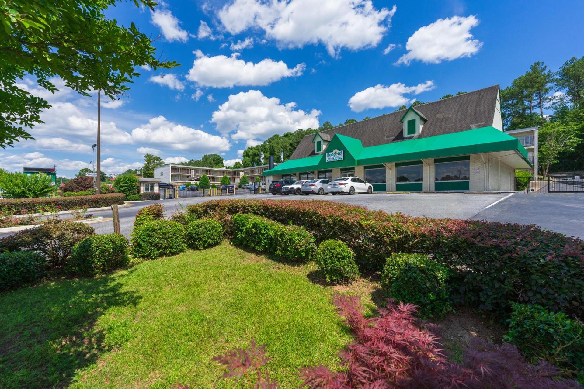 Budgetel Inn and Suites photo 1