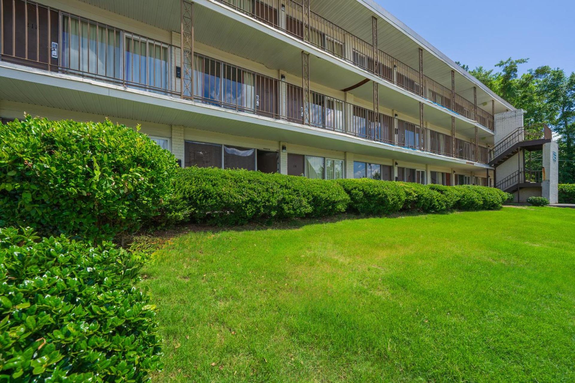 Budgetel Inn and Suites photo 15