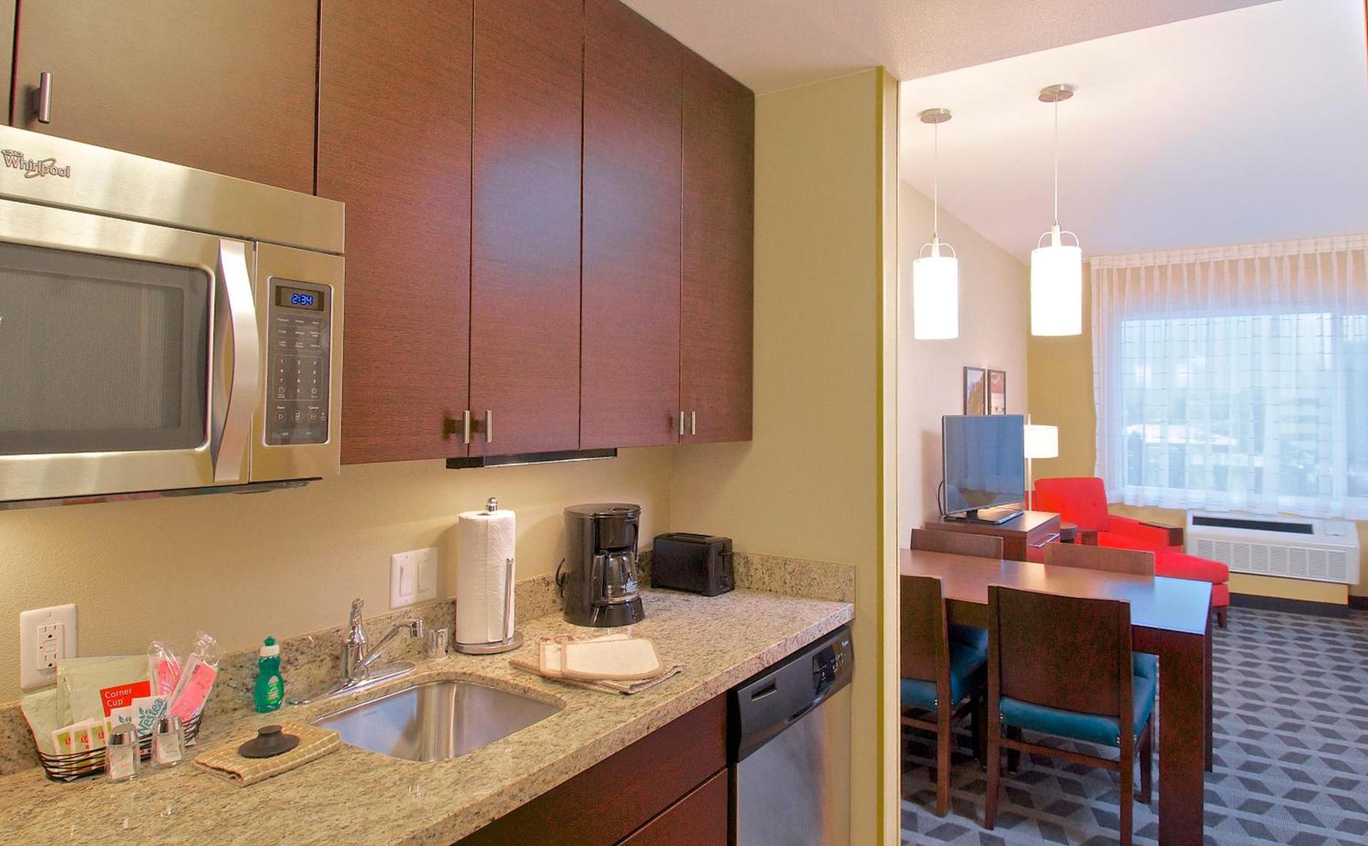 TownePlace Suites by Marriott Anchorage Midtown photo 4