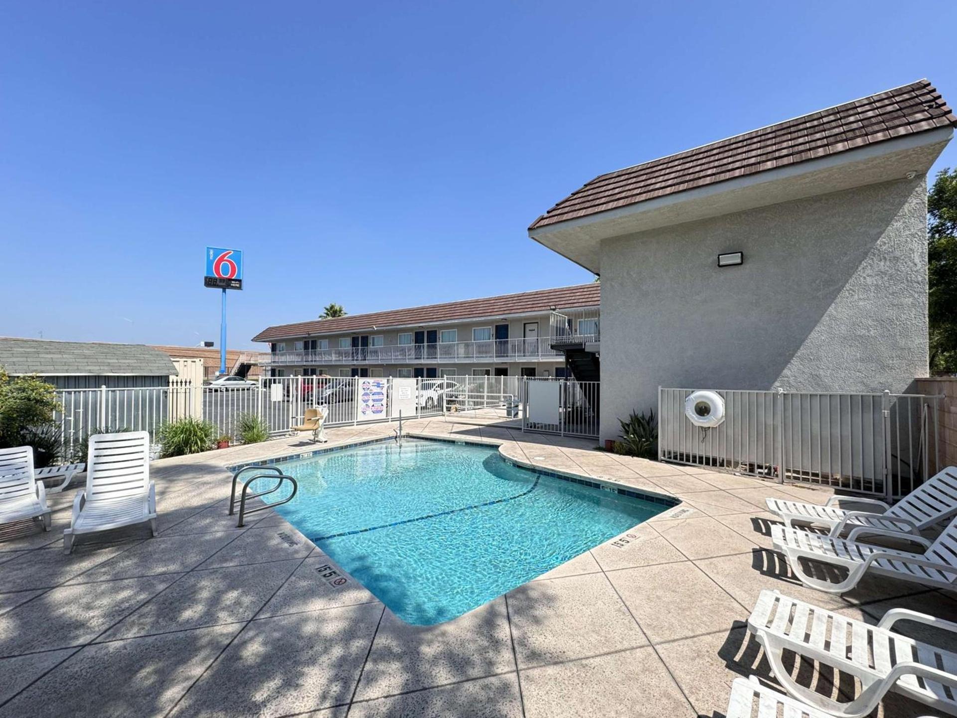 Motel 6 Ontario, CA - Airport photo 4