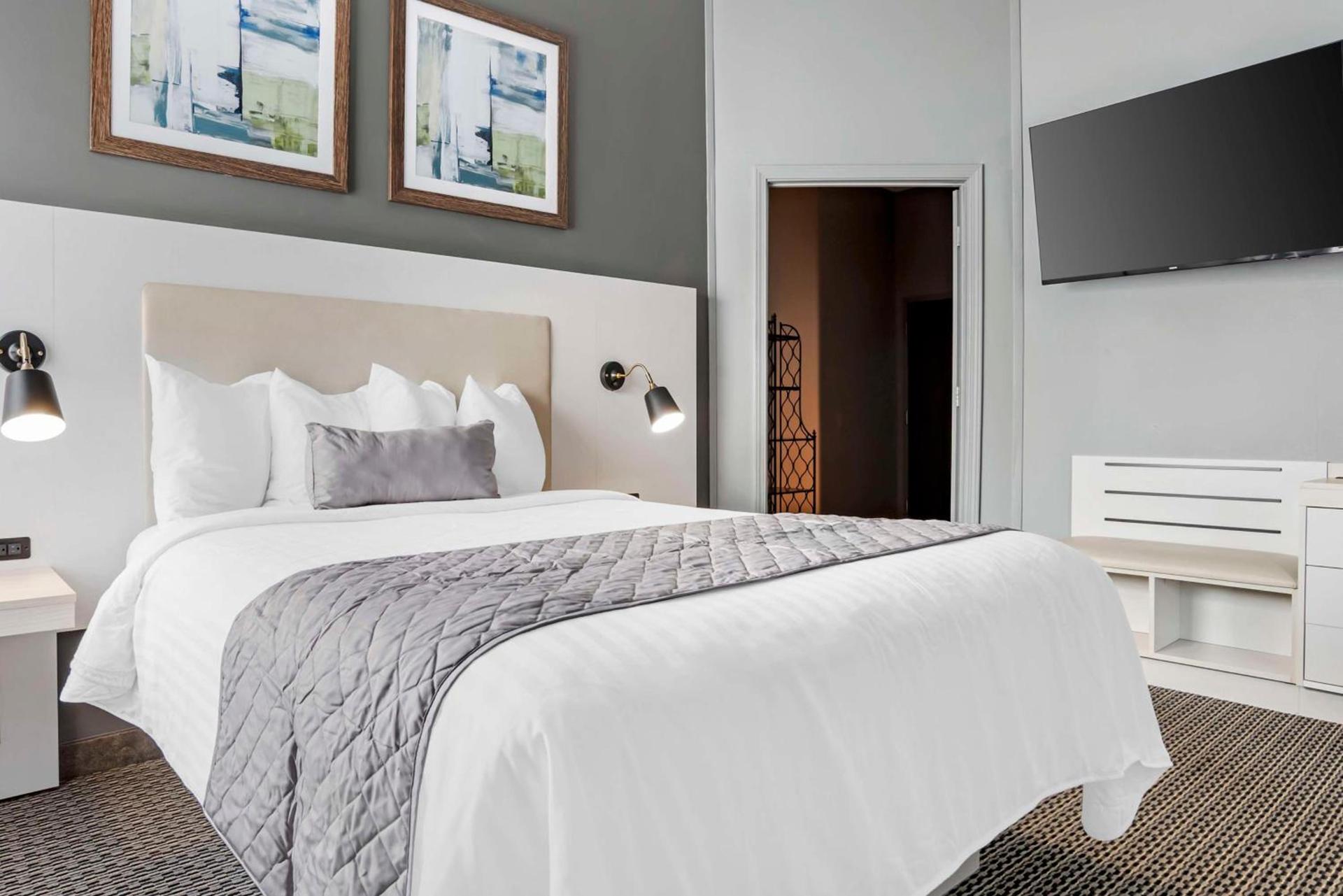 Best Western Plus Two Rivers Hotel & Suites photo 5