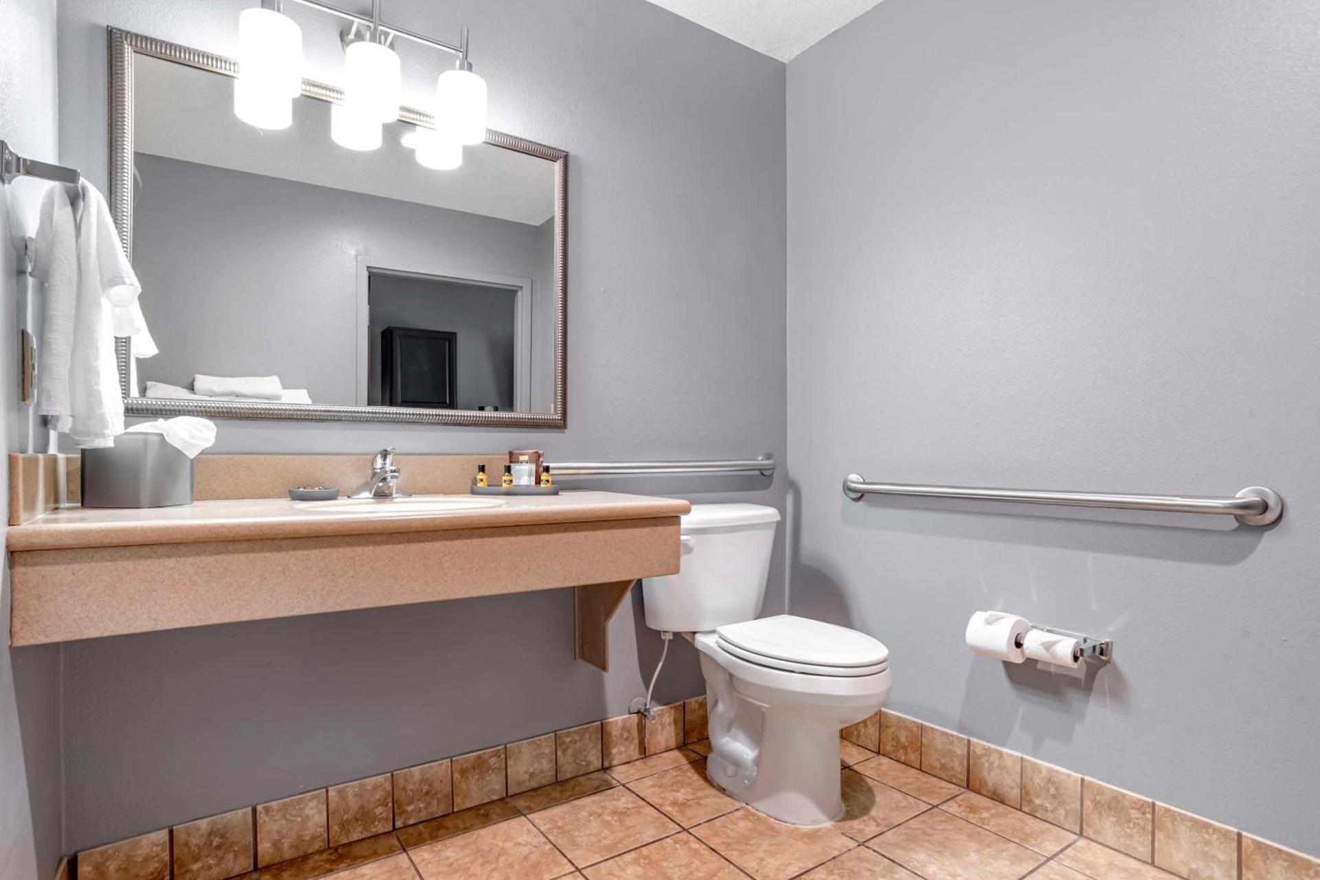 Best Western Plus Two Rivers Hotel & Suites photo 30