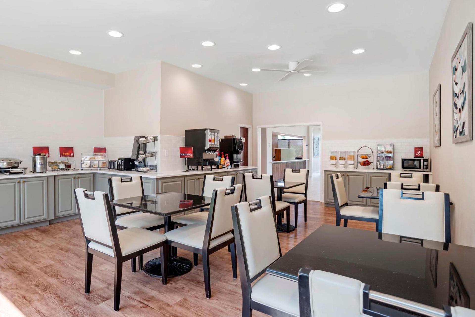 Best Western Plus Two Rivers Hotel & Suites photo 36