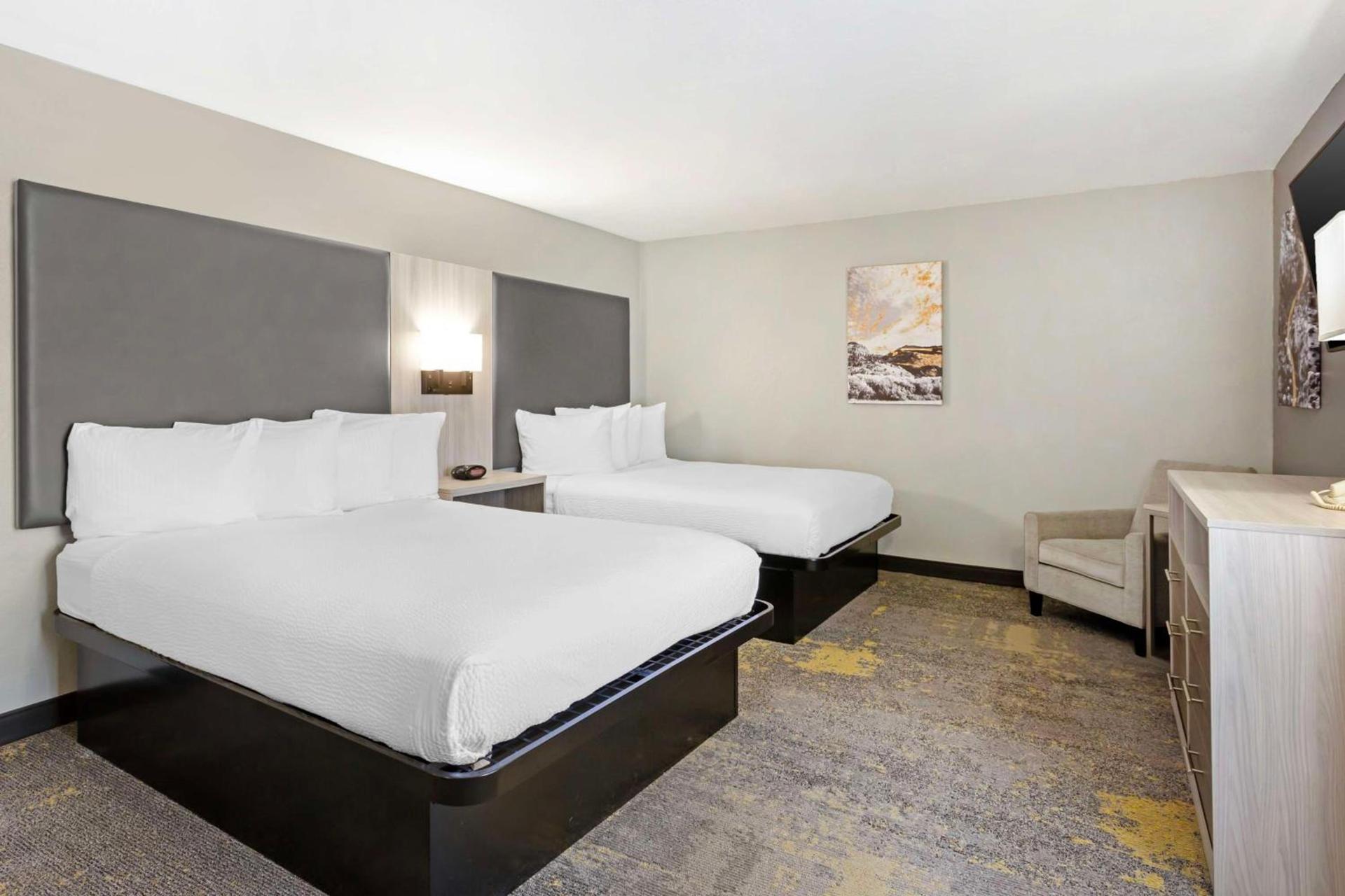 Best Western Plus Weston Inn photo 19