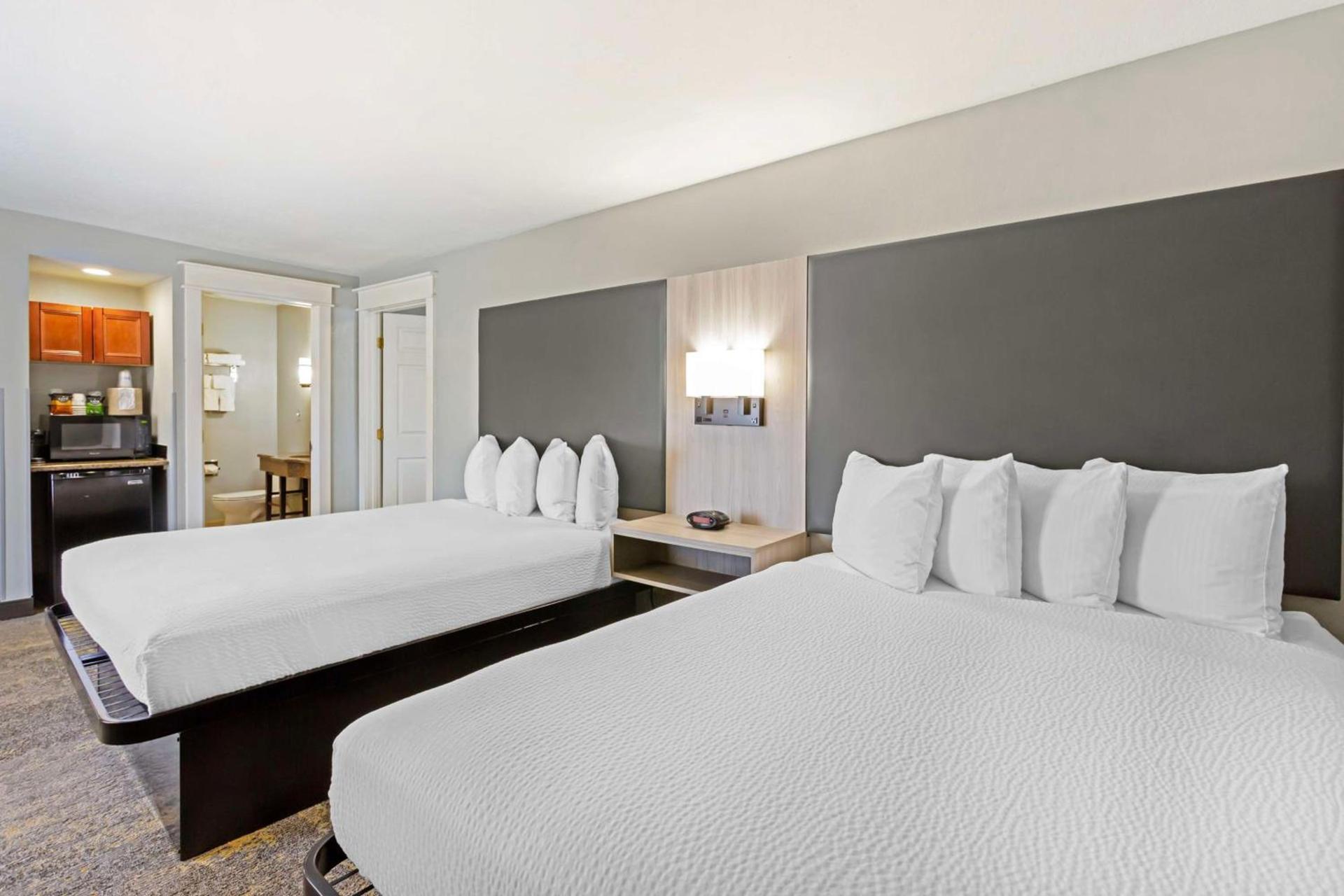 Best Western Plus Weston Inn photo 20