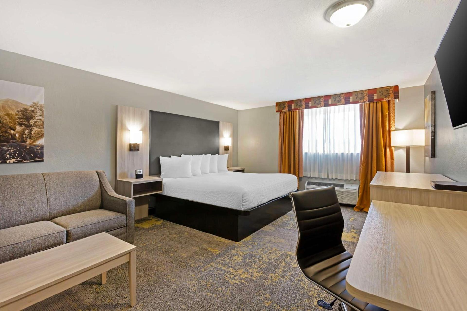 Best Western Plus Weston Inn photo 21