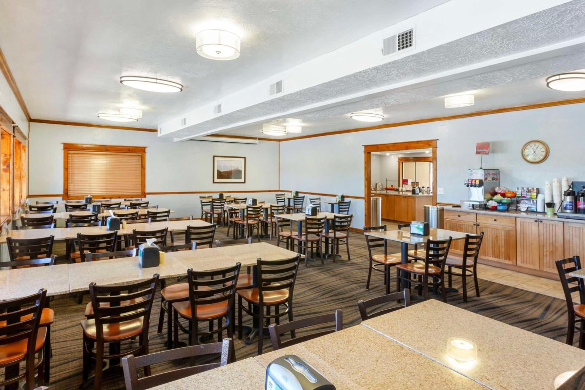 Best Western Plus Weston Inn photo 38