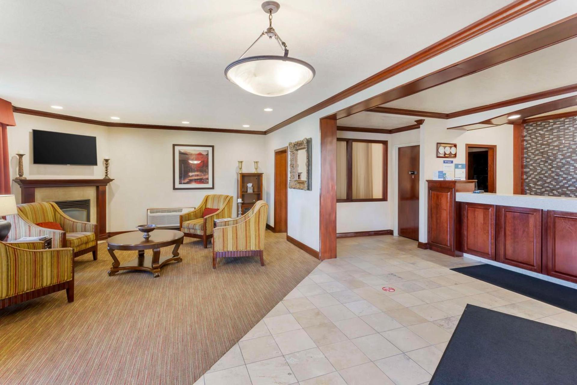 Best Western Plus Weston Inn photo 43