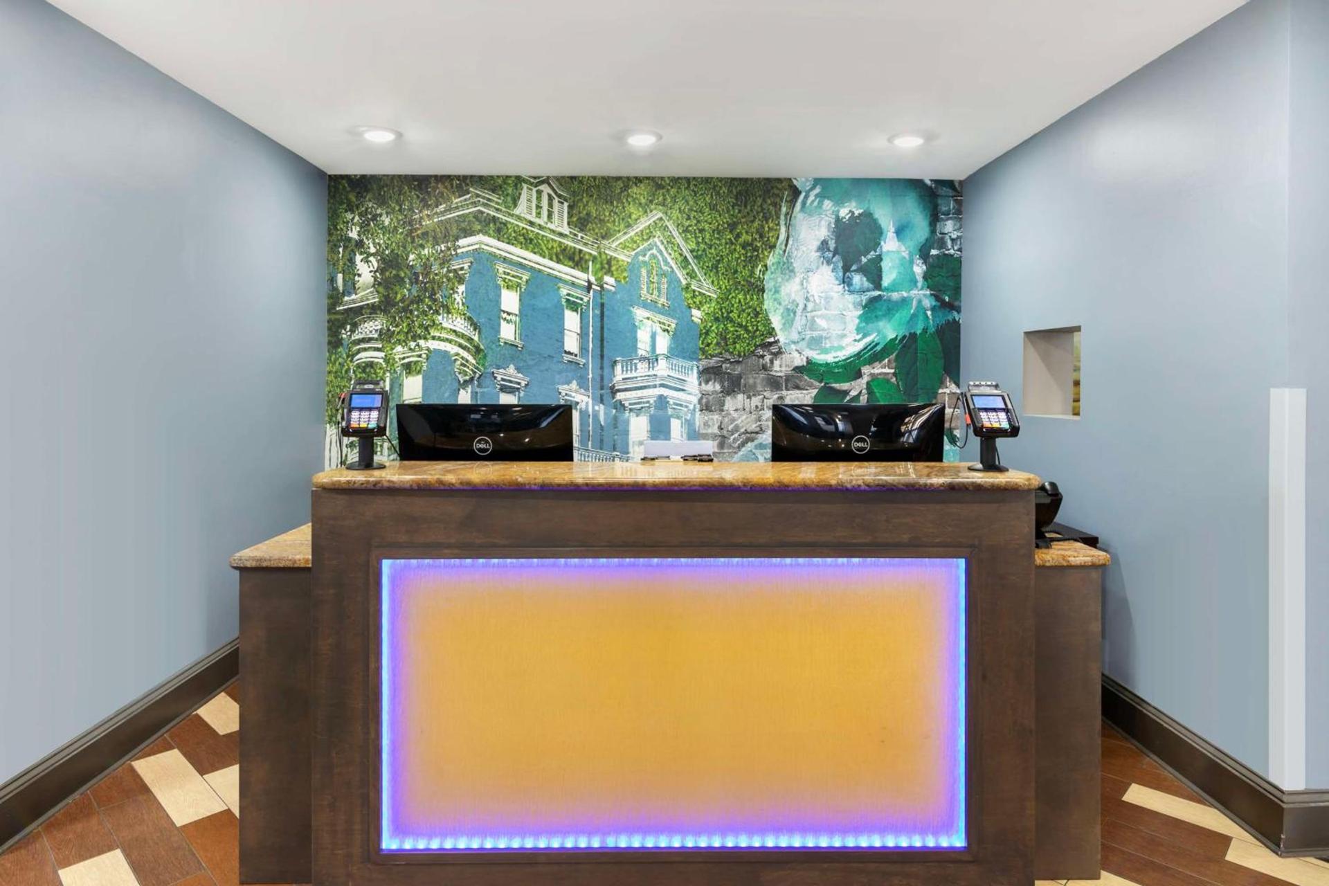 Best Western Savannah Airport Inn & Suites photo 5