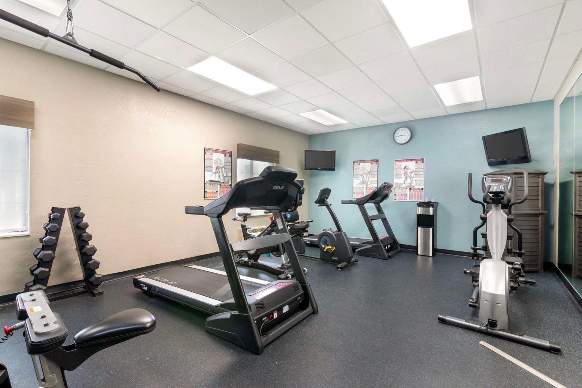 Best Western Savannah Airport Inn & Suites photo 6
