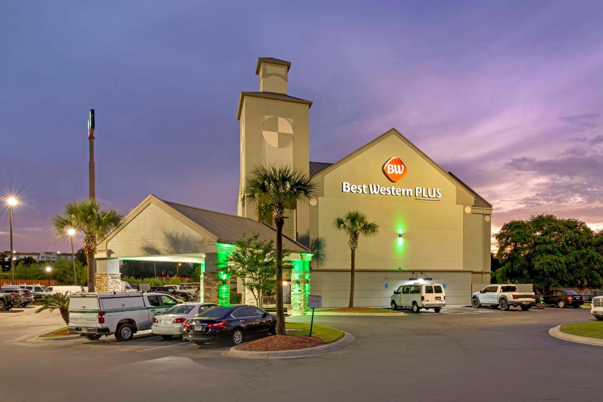 Best Western Savannah Airport Inn & Suites photo 10